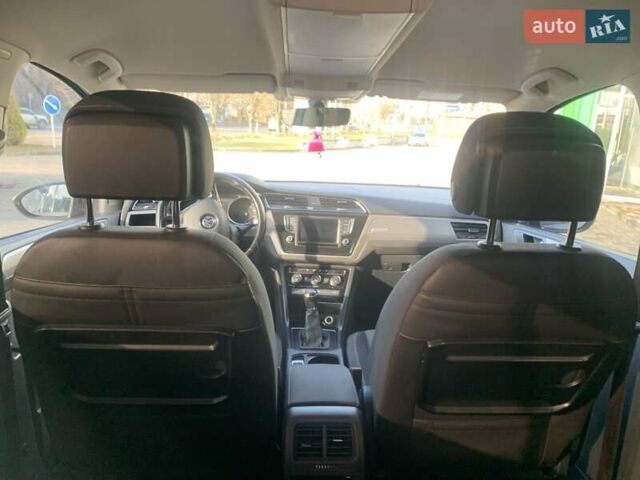 Серый Фольксваген Туран, объемом двигателя 1.97 л и пробегом 255 тыс. км за 15700 $, фото 14 на Automoto.ua