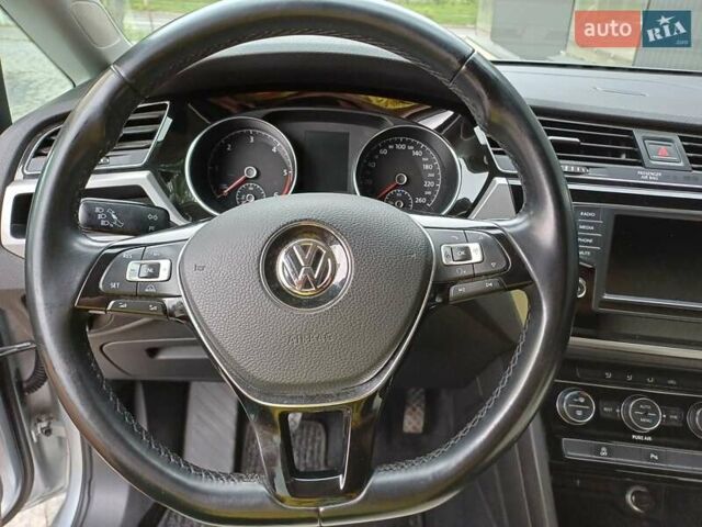 Сірий Фольксваген Туран, об'ємом двигуна 1.6 л та пробігом 192 тис. км за 15500 $, фото 5 на Automoto.ua