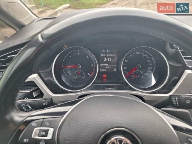 Серый Фольксваген Туран, объемом двигателя 1.97 л и пробегом 255 тыс. км за 15700 $, фото 12 на Automoto.ua