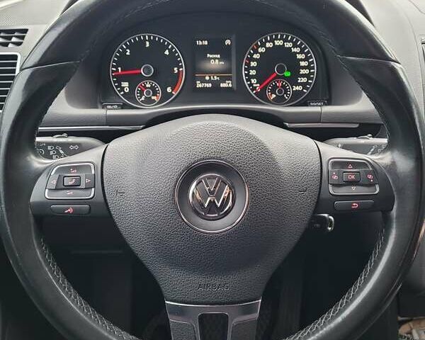 Серый Фольксваген Туран, объемом двигателя 2 л и пробегом 260 тыс. км за 14500 $, фото 9 на Automoto.ua