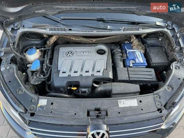 Сірий Фольксваген Туран, об'ємом двигуна 2 л та пробігом 342 тис. км за 9600 $, фото 11 на Automoto.ua