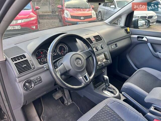 Серый Фольксваген Туран, объемом двигателя 1.6 л и пробегом 267 тыс. км за 11200 $, фото 14 на Automoto.ua