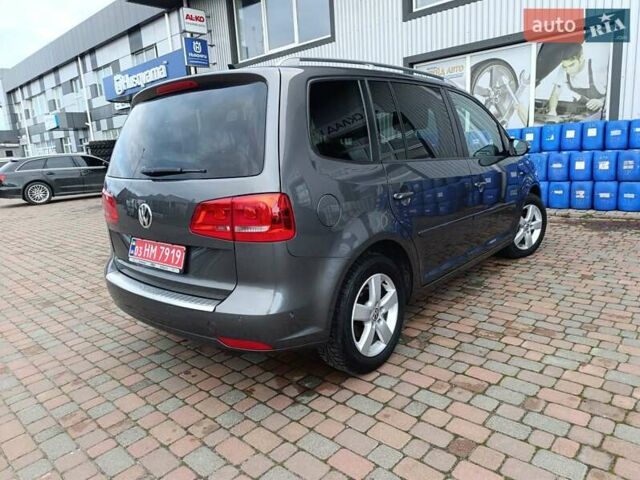 Сірий Фольксваген Туран, об'ємом двигуна 1.6 л та пробігом 228 тис. км за 11700 $, фото 59 на Automoto.ua