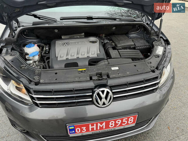 Серый Фольксваген Туран, объемом двигателя 1.6 л и пробегом 230 тыс. км за 13300 $, фото 47 на Automoto.ua