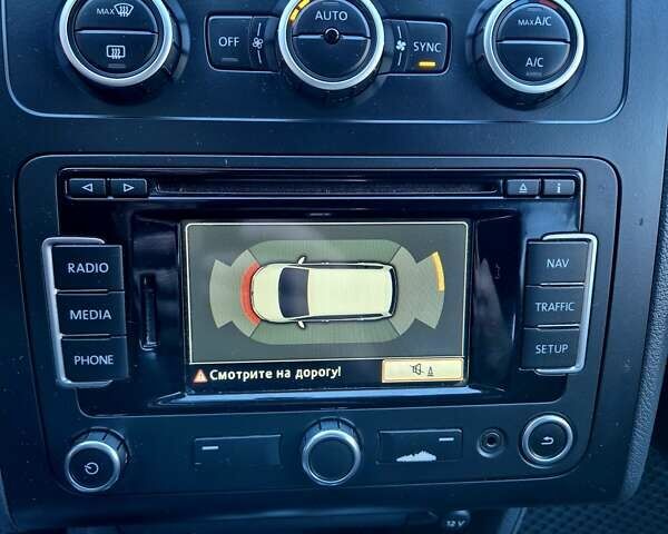 Сірий Фольксваген Туран, об'ємом двигуна 1.97 л та пробігом 268 тис. км за 13500 $, фото 38 на Automoto.ua