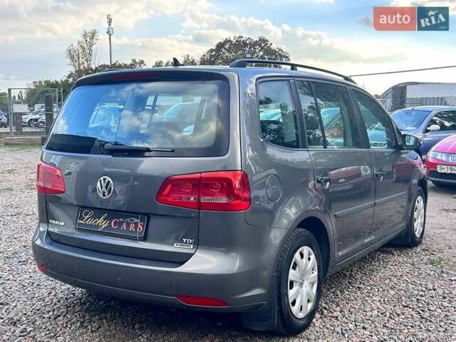 Серый Фольксваген Туран, объемом двигателя 1.6 л и пробегом 267 тыс. км за 11200 $, фото 4 на Automoto.ua