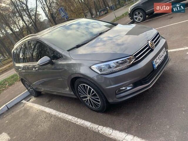 Серый Фольксваген Туран, объемом двигателя 1.97 л и пробегом 255 тыс. км за 15700 $, фото 6 на Automoto.ua