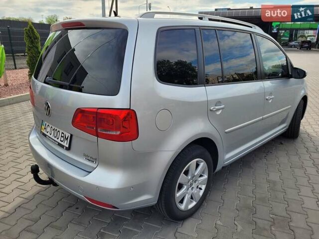 Серый Фольксваген Туран, объемом двигателя 2 л и пробегом 260 тыс. км за 14700 $, фото 5 на Automoto.ua