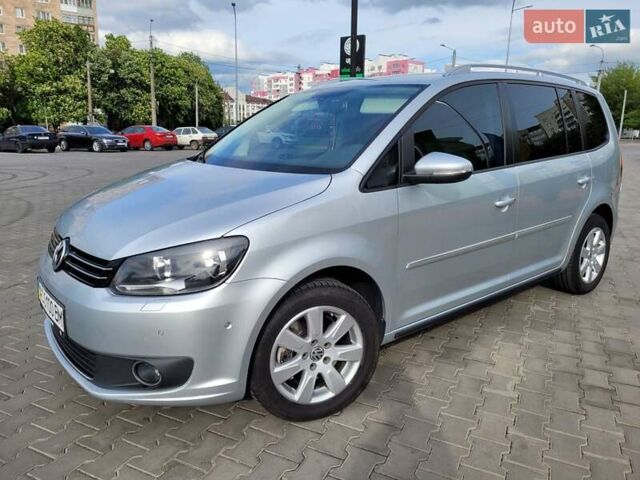 Серый Фольксваген Туран, объемом двигателя 2 л и пробегом 260 тыс. км за 14700 $, фото 4 на Automoto.ua