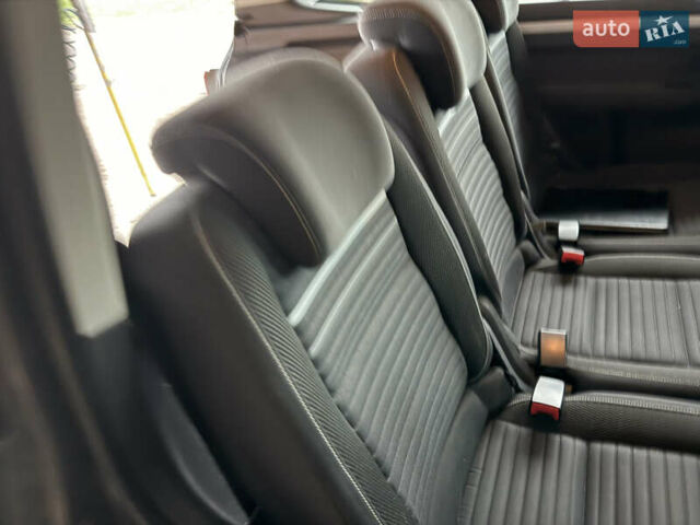 Серый Фольксваген Туран, объемом двигателя 1.6 л и пробегом 230 тыс. км за 13300 $, фото 30 на Automoto.ua