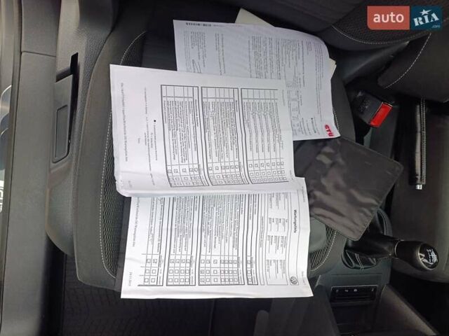 Сірий Фольксваген Туран, об'ємом двигуна 1.6 л та пробігом 228 тис. км за 11700 $, фото 107 на Automoto.ua