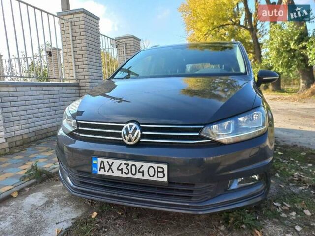 Серый Фольксваген Туран, объемом двигателя 1.6 л и пробегом 240 тыс. км за 14950 $, фото 5 на Automoto.ua