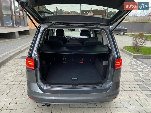 Серый Фольксваген Туран, объемом двигателя 1.97 л и пробегом 198 тыс. км за 20300 $, фото 62 на Automoto.ua