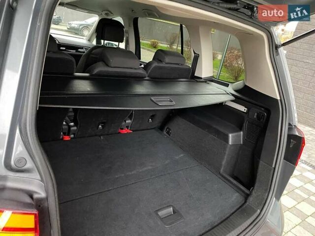 Серый Фольксваген Туран, объемом двигателя 1.97 л и пробегом 198 тыс. км за 20300 $, фото 63 на Automoto.ua