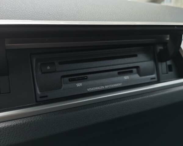 Серый Фольксваген Туран, объемом двигателя 1.6 л и пробегом 302 тыс. км за 13550 $, фото 42 на Automoto.ua