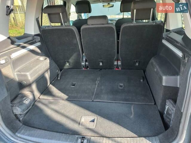 Серый Фольксваген Туран, объемом двигателя 1.6 л и пробегом 240 тыс. км за 14950 $, фото 21 на Automoto.ua