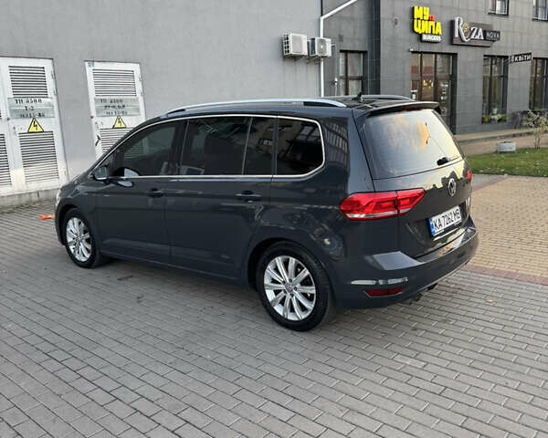 Сірий Фольксваген Туран, об'ємом двигуна 1.97 л та пробігом 268 тис. км за 16500 $, фото 5 на Automoto.ua