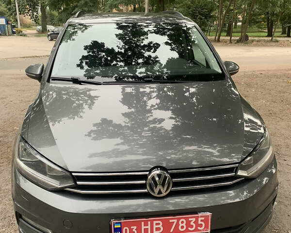 Серый Фольксваген Туран, объемом двигателя 1.6 л и пробегом 275 тыс. км за 14300 $, фото 11 на Automoto.ua