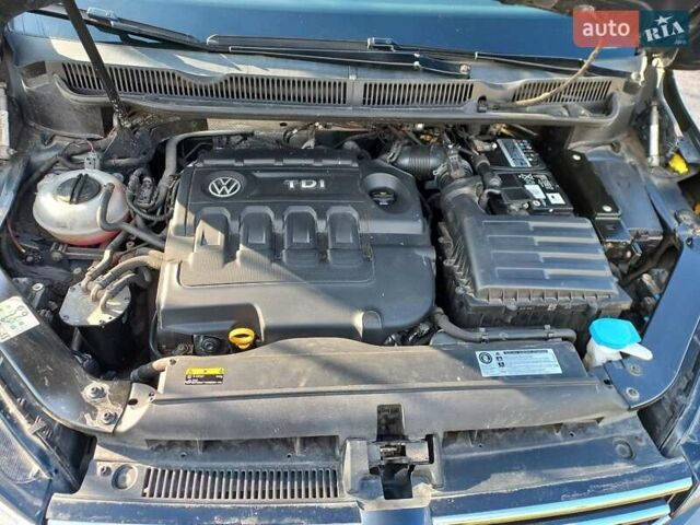 Серый Фольксваген Туран, объемом двигателя 1.6 л и пробегом 240 тыс. км за 14950 $, фото 31 на Automoto.ua
