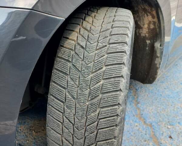 Серый Фольксваген Туран, объемом двигателя 1.6 л и пробегом 240 тыс. км за 14950 $, фото 32 на Automoto.ua