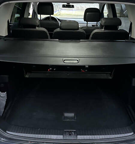 Сірий Фольксваген Туран, об'ємом двигуна 1.97 л та пробігом 317 тис. км за 15200 $, фото 23 на Automoto.ua