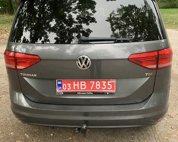 Серый Фольксваген Туран, объемом двигателя 1.6 л и пробегом 275 тыс. км за 14300 $, фото 15 на Automoto.ua