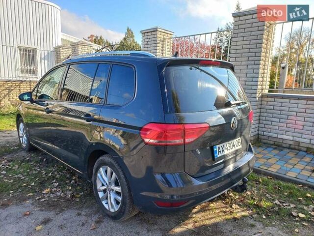 Серый Фольксваген Туран, объемом двигателя 1.6 л и пробегом 240 тыс. км за 14950 $, фото 3 на Automoto.ua