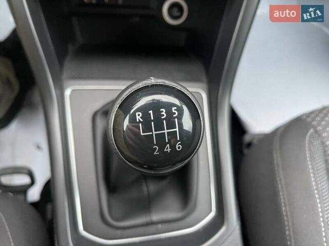 Серый Фольксваген Туран, объемом двигателя 1.97 л и пробегом 280 тыс. км за 14400 $, фото 30 на Automoto.ua