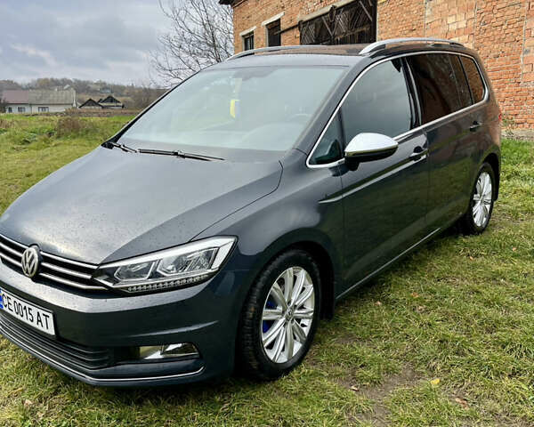 Сірий Фольксваген Туран, об'ємом двигуна 1.97 л та пробігом 279 тис. км за 18300 $, фото 2 на Automoto.ua