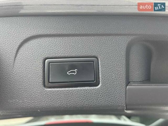 Серый Фольксваген Туран, объемом двигателя 1.97 л и пробегом 280 тыс. км за 14400 $, фото 53 на Automoto.ua