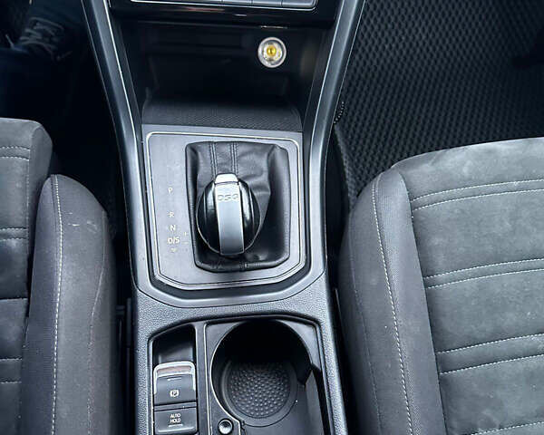 Сірий Фольксваген Туран, об'ємом двигуна 1.97 л та пробігом 317 тис. км за 15200 $, фото 19 на Automoto.ua