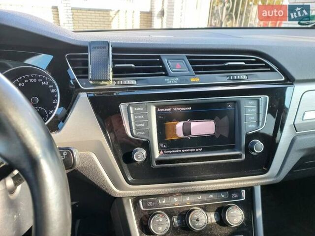 Серый Фольксваген Туран, объемом двигателя 1.6 л и пробегом 240 тыс. км за 14950 $, фото 15 на Automoto.ua