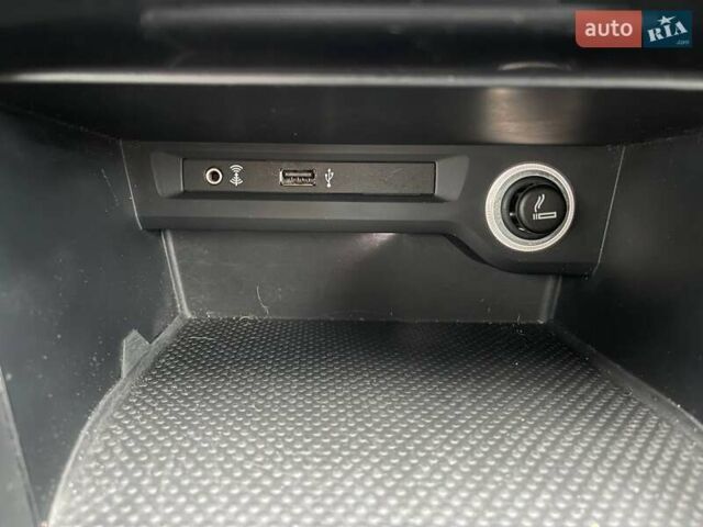 Серый Фольксваген Туран, объемом двигателя 1.97 л и пробегом 280 тыс. км за 14400 $, фото 29 на Automoto.ua