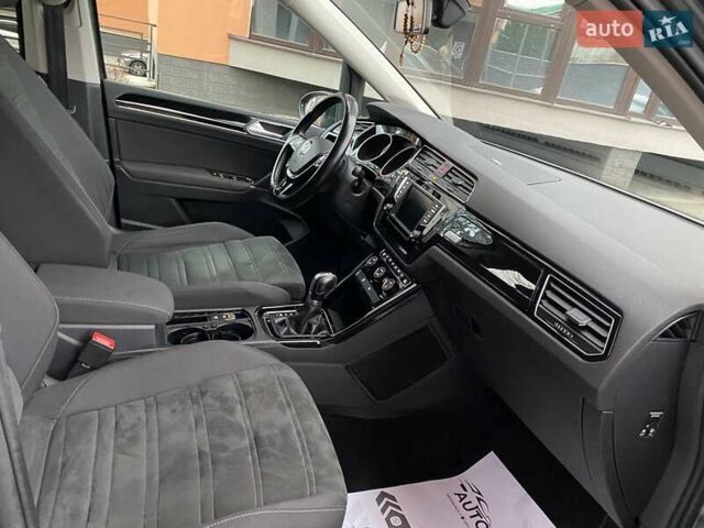 Серый Фольксваген Туран, объемом двигателя 1.97 л и пробегом 198 тыс. км за 20300 $, фото 64 на Automoto.ua