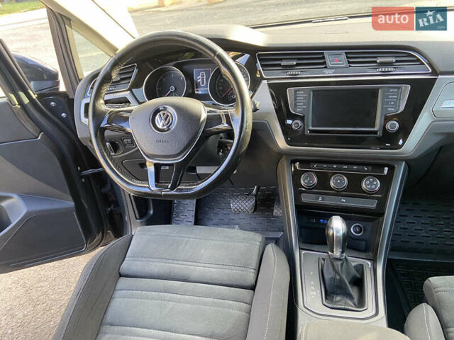 Серый Фольксваген Туран, объемом двигателя 1.6 л и пробегом 210 тыс. км за 16400 $, фото 11 на Automoto.ua