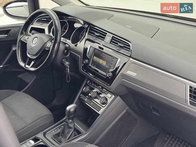 Сірий Фольксваген Туран, об'ємом двигуна 2 л та пробігом 280 тис. км за 15900 $, фото 6 на Automoto.ua