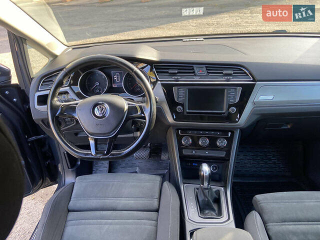 Серый Фольксваген Туран, объемом двигателя 1.6 л и пробегом 210 тыс. км за 16400 $, фото 9 на Automoto.ua