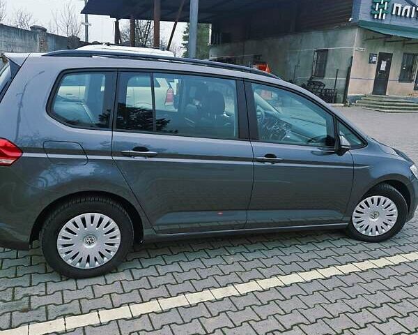 Серый Фольксваген Туран, объемом двигателя 1.97 л и пробегом 220 тыс. км за 18300 $, фото 7 на Automoto.ua