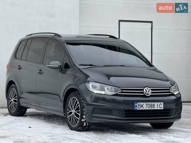 Сірий Фольксваген Туран, об'ємом двигуна 2 л та пробігом 280 тис. км за 15900 $, фото 16 на Automoto.ua