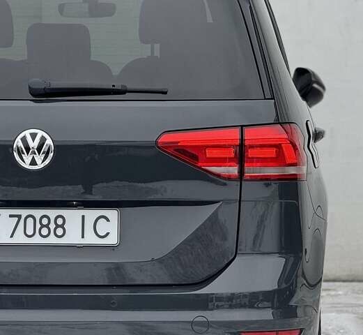 Сірий Фольксваген Туран, об'ємом двигуна 2 л та пробігом 280 тис. км за 15900 $, фото 25 на Automoto.ua