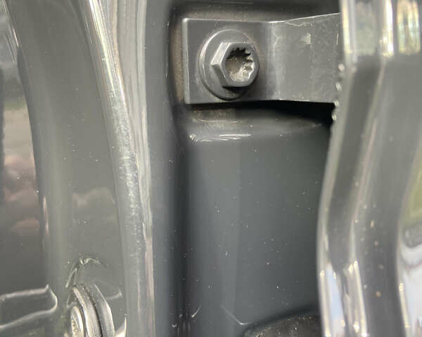 Серый Фольксваген Туран, объемом двигателя 1.6 л и пробегом 210 тыс. км за 16400 $, фото 33 на Automoto.ua