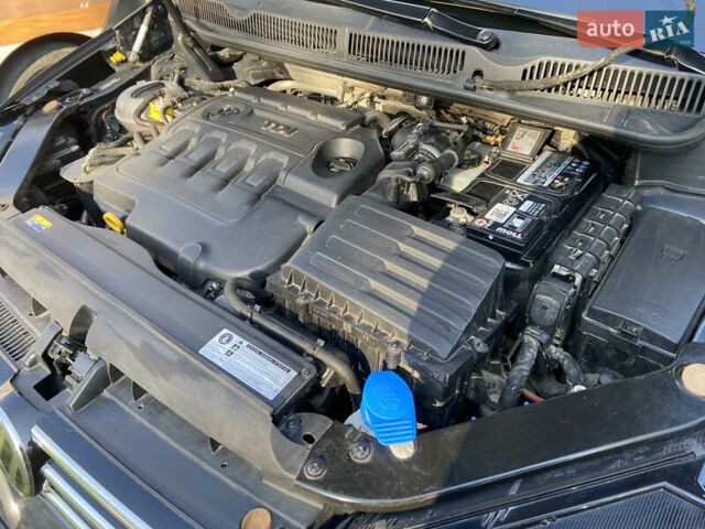 Серый Фольксваген Туран, объемом двигателя 1.6 л и пробегом 210 тыс. км за 16400 $, фото 35 на Automoto.ua