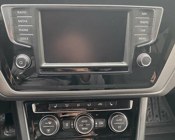 Сірий Фольксваген Туран, об'ємом двигуна 1.97 л та пробігом 285 тис. км за 16300 $, фото 8 на Automoto.ua