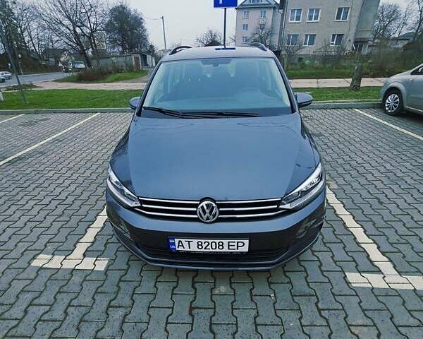 Серый Фольксваген Туран, объемом двигателя 1.97 л и пробегом 220 тыс. км за 18300 $, фото 5 на Automoto.ua