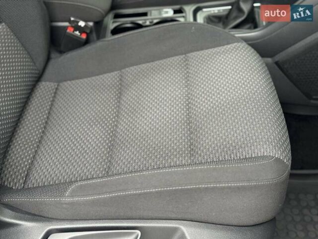 Сірий Фольксваген Туран, об'ємом двигуна 2 л та пробігом 280 тис. км за 15900 $, фото 38 на Automoto.ua