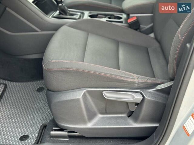 Серый Фольксваген Туран, объемом двигателя 2 л и пробегом 240 тыс. км за 17300 $, фото 61 на Automoto.ua