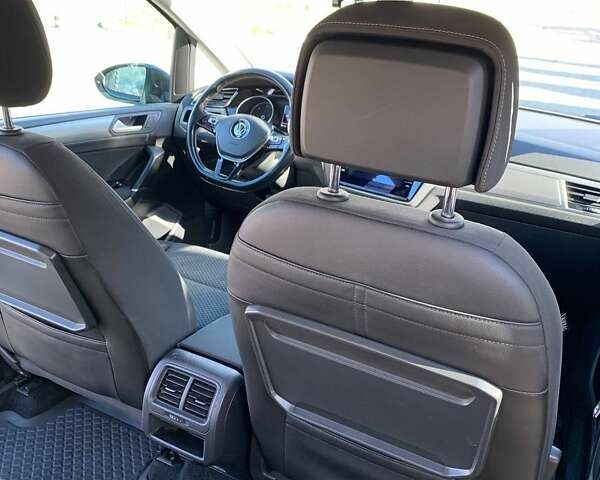 Сірий Фольксваген Туран, об'ємом двигуна 1.97 л та пробігом 246 тис. км за 20000 $, фото 41 на Automoto.ua