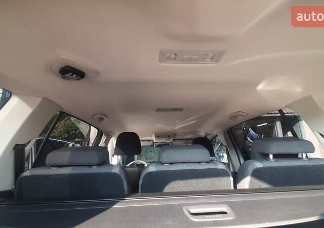 Серый Фольксваген Туран, объемом двигателя 1.6 л и пробегом 134 тыс. км за 17300 $, фото 12 на Automoto.ua