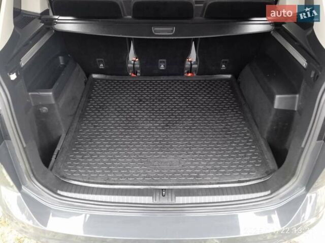 Серый Фольксваген Туран, объемом двигателя 1.97 л и пробегом 276 тыс. км за 17900 $, фото 14 на Automoto.ua