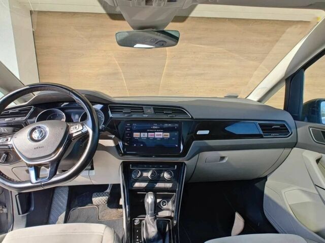 Серый Фольксваген Туран, объемом двигателя 2 л и пробегом 78 тыс. км за 14200 $, фото 7 на Automoto.ua